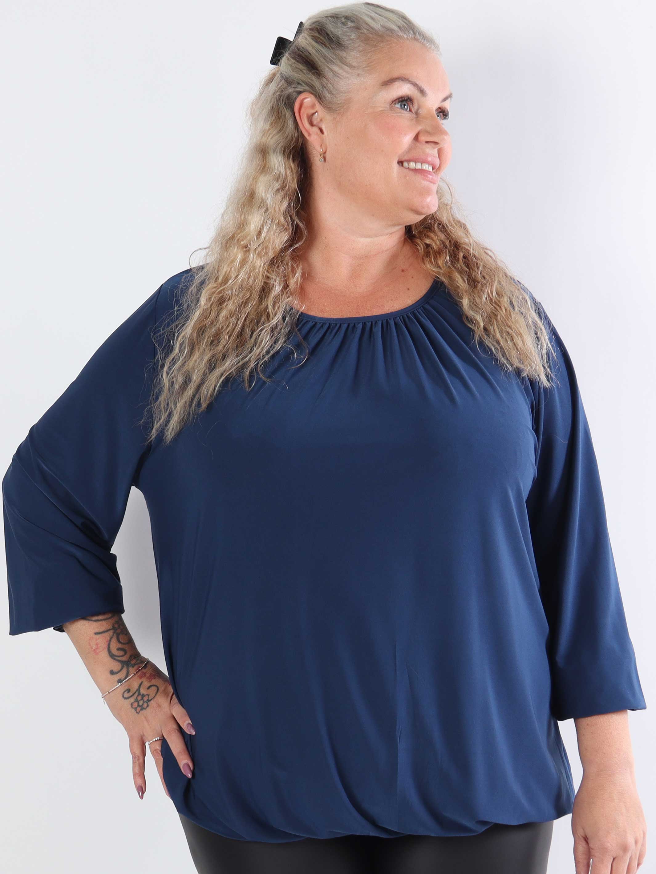 Miracle Plain Shirt L/S - Elastisk plus size-blus med långa ärmar